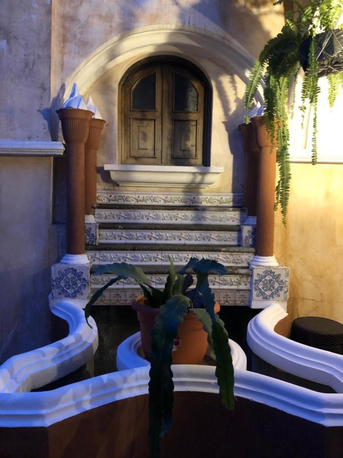 Hotel Mansion Del Rey By San Sebastian Антигуа-Гватемала Экстерьер фото